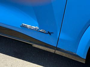 2022 Mustang Mach-E GT 480-HP Dual-Motor AWD, Grabber Blue Metallic, 1 propietario - Product Image 4