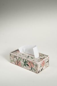 Caja de pañuelos de MDF de primera calidad para mesita de noche de dormitorio con pulido elegante y construcción resistente para la comodidad diaria - Product Image 5