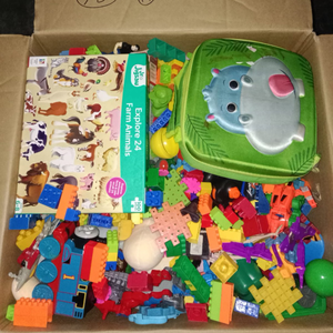 Venta caliente Juguetes de plástico usados Surtido de juguetes de segunda mano para niños de 5 a 7 años Oferta al por mayor para exportación - Product Image 4