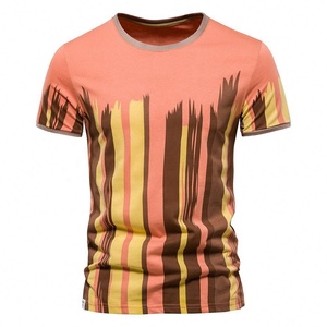 2025 Nueva camiseta para hombre de manga corta con rayas verticales ropa informal - Product Image 2