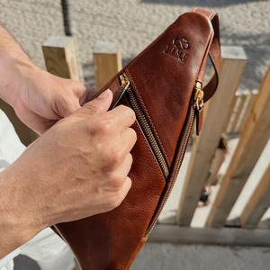 Élégant Femmes Nylon Bandoulière Mode National Moderne Silhouette Imperméable Léger avec Fonction Intemporelle et Sensation de Luxe - Product Image 1