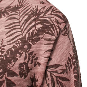 เสื้อยืดผู้ชายแบบทางการ ผ้าถักเนื้อแน่น พิมพ์ลายดิจิทัลแบบกำหนดเอง ใหม่เอี่ยม คุณภาพสูง โลโก้ด้านหน้า ป้องกันรอยยับ ระบายอากาศได้ดี - Product Image 3