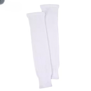 Chaussettes de hockey sur glace durables à ajustement personnalisé avec un matériau léger, un tissu à séchage rapide et une conception athlétique renforcée - Product Image 2