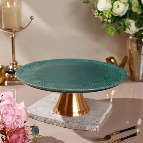 สีเขียวเข้ม