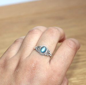 Bague minimaliste en argent sterling 925 Labradite noire en pierre de lune faite à la main meilleur vendeur cadeau de fête symbole chrétien pour - Product Image 5