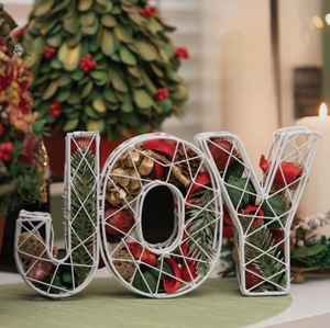 Ensemble de pot-pourri en cage métallique « JOY » |   Centre de table de Noël aromatique |   Décoration de Fête en Fil Blanc - Product Image 1
