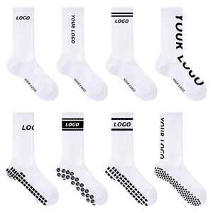 Chaussettes de sport antidérapantes en coton et bambou avec logo personnalisé, design de maintien pour la course à pied et le cyclisme - Product Image 2