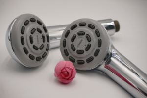 Pommeau de douche à main en plastique ABS chromé OEM, sortie unique, haute pression, économie d'eau, logo personnalisé, salle de bain - Product Image 2