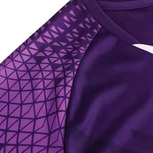 Uniformes de Fútbol Personalizados de Alta Calidad, 100% Poliéster, Ligeros, Transpirables y Ecológicos para Verano - Product Image 5