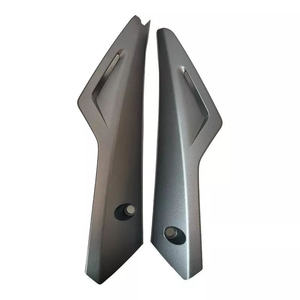 Kit de Carenado Inferior Original para Yamaha FZ8 800 2011-2012, 39P283R001P4, Plateado, Plástico ABS con Fibra de Carbono - Product Image 1