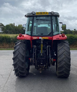 แมสซีย์ FERGUS0N รถแทรคเตอร์มือสอง6400ล้อ4WD 90แรงม้า - Product Image 6