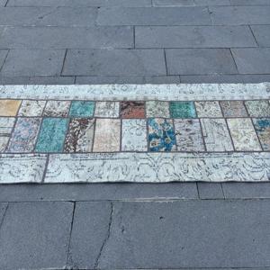 Alfombra Turca de 2.4x9.1 pies, Alfombra Vintage, Alfombra de Lana Sólida Azul y Blanca - Product Image 3