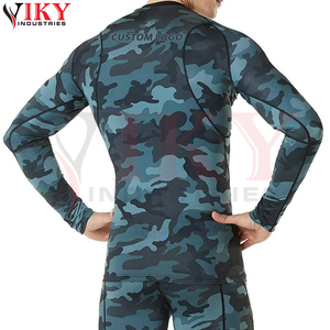 เสื้อคอมเพรสชั่นน้ำหนักเบาคุณภาพดี ทันสมัยสำหรับผู้ชาย เสื้อผ้า MMA ฟิตเนส ลายพิมพ์ดิจิทัล เสื้อรัดกล้ามเนื้อสำหรับเล่นกีฬา - Product Image 4