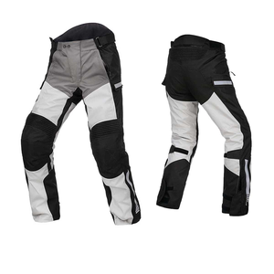 Vestes de sécurité pour moto conçues pour fournir une couverture toutes saisons pour les motocyclistes - Product Image 6