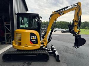 LIVRAISON GRATUITE MINI-EXCAVATRICE CAT 304E2 MOTEUR DIESEL 42 CV CLIMATISATION/RADIO INTEGRÉES BOUEAU DE 24 POUCES APPROUVÉE EPA CE POURCHÈMIN HYDRAULIQUE PLC - Product Image 2