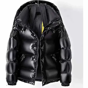 Veste en duvet matelassée personnalisée de haute qualité pour hommes Manteau d'hiver brillant à la mode promotionnel avec capuche Style Streetwear - Product Image 1