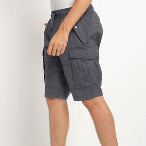 Shorts cargo décontractés pour hommes, fabriqués en usine, avec logo personnalisé, confortables et tendance. - Product Image 3