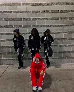 Venta al por mayor de pantalones de chándal desgastados para hombre bordado personalizado doble cintura pierna diseño acampanado Streetwear estilo transpirable cómodo - Product Image 5