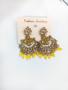 Conjuntos de joyas elegantes para fiestas Juego de pendientes de aleación de zinc ligero para ropa de boda tradicional de moda y elegante - Product Image 3