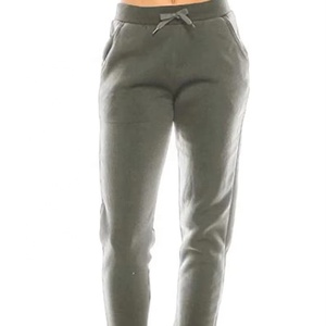 Pantalones Deportivos Negros para Hombre con Puños Acanalados en los Tobillos, Tela de Primera Calidad y Estilo Urbano Moderno - Product Image 1