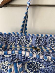 Sac fourre-tout matelassé bleu à motifs floraux, en coton fait main | Sac de voyage léger Sac de shopping bohème - Product Image 3