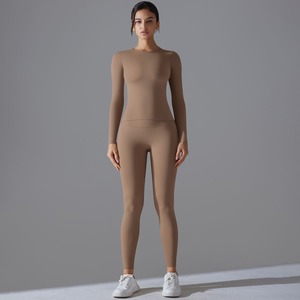 Color marrón sólido logotipo personalizado mujeres deportes gimnasio desgaste Entrenamiento Conjunto 2 piezas sin costuras manga larga Fitness Yoga conjunto - Product Image 2