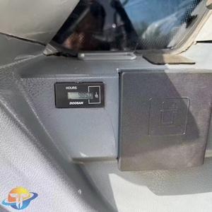 Excavadora Doosan DX300LC Modelo 2021, Maquinaria de Construcción de Segunda Mano, 985 Horas, Buen Estado de Funcionamiento, Envío Rápido, Excelente - Product Image 1