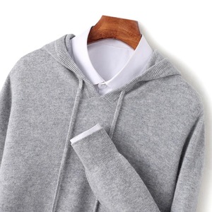 Ensemble sweat à capuche et sweat-shirt surdimensionnés en pure laine confortables pour hommes en noir uni pour le printemps et l'automne. - Product Image 3