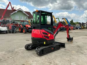 Livraison gratuite HT25 Mini-excavatrice de 2,5 tonnes |   18 kW Diesel |   Cabine fermée |   Swing Boom |   Coupleur rapide hydraulique |   Godet de 550 mm - Product Image 3