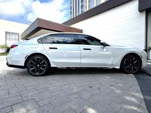BMW Serie 7 760I XDRIVE AWD 2023 Económico con Volante a la Izquierda/Derecha - Product Image 4