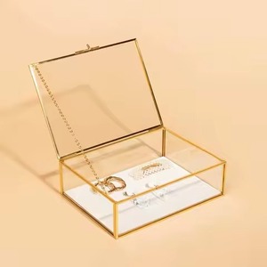 Joyero de Metal y Vidrio Transparente de Gran Tamaño y Calidad Premium, Joyero de Metal con Buen Diseño, Chapado en Oro - Product Image 1