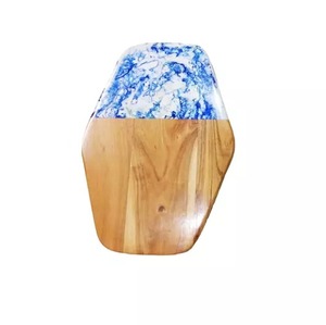 Tabla de cortar decorativa de madera y resina, apta para lavavajillas, tabla de verduras/queso, bloques de logotipo de madera personalizados, embalaje de una sola pieza - Product Image 2