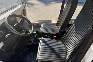 PRÊT À CONDUIRE - VÉHICULE D'OCCASION À VOLANT À GAUCHE |   Conduite à droite |   MOKKE AMERRICASS E/LECTRICC MOKKE 2023 - Product Image 4