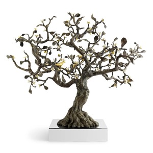 Bold <b>Black</b> Metal Nature Inspired Sculpture Contemporary <b>Table</b> Ornament Creative Artistic Accent for Stylish Homes - Product Image 1