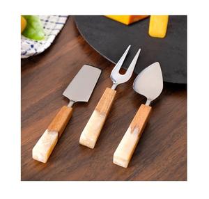 Venta directa de fábrica Juego de cubiertos de acero con espejo personalizable MOQ bajo Juegos de cubiertos con acabado pulido hecho a mano Diseño de tendencia - Product Image 3