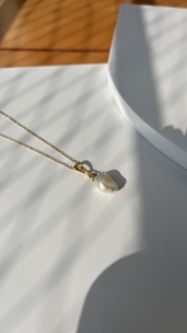 Pendentif personnalisable avec breloque chrétienne, perle d'eau douce, alliage plaqué or 18 carats avec pierre principale en perle, pour les fêtes - Product Image 6