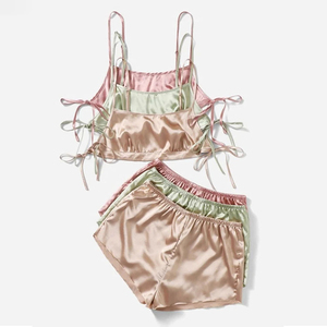 Conjuntos de Pijamas de Dos Piezas de Satén Suave y Transpirable al por Mayor Personalizados OEM para Mujer, con Tirantes Finos y Estampado Frontal, con Cordón Ajustable para Invierno - Product Image 6