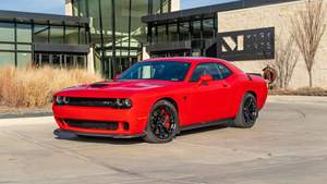 Dodge Challenger SRT Hellcat 2016 d'occasion, conduite à gauche/droite - Product Image 2
