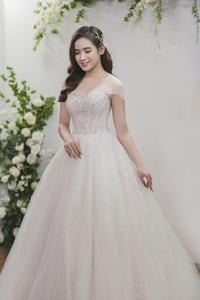 OEM Dentelle de haute qualité pour les mariages d'été des adultes fait à la main Vintage Floral Ball Print Luxury Ball Gown Beading Plus Sizes - Product Image 3