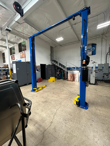 Elevador Hidráulico de 2 Postes de Alta Calidad para Taller de Reparación de Automóviles |   Plataforma Elevadora Hidráulica de Dos Postes y Cuatro Cilindros para Autos, Comprar Ahora - Product Image 6