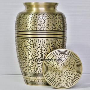 ที่ใส่เถ้ากระดูกทองเหลืองแกะสลักทำด้วยมือมีลวดลายพิมพ์ดิจิตอลสำหรับมนุษย์ทำจากไม้โกศสีเขียวแกะสลักได้ตามต้องการเกรดที่ดีที่สุด - Product Image 3