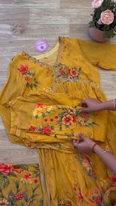 ผู้หญิงชาติพันธุ์อินเดียสวมชุดสูท Kurta Palazzo ผู้ผลิตอินเดียส่งออก OEM Kurti ล่าสุดสําหรับขายราคาที่ดีที่สุด - Product Image 6