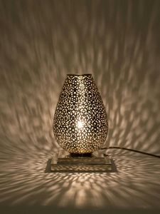 Lanterne décorative moderne en fer pour intérieurs contemporains Patio Jardin Mariage et idées de décorations festives - Product Image 6