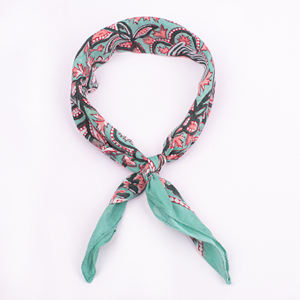 Bandana en coton imprimé floral/à pois/à nœuds, tissu velours doux multicolore, couture durable pour la tête, le cou, le visage et les cheveux - Product Image 5