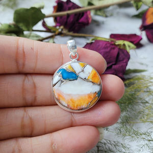 Charm pendentif en pierre précieuse cabochon rond huître épineuse-Pyramide et précieuse Intl' - Product Image 6