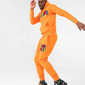 Conjuntos de gimnasio de talla grande para hombre, sudadera Boxy Fit con capucha y joggers, chándal de 2 piezas transpirable de secado rápido para invierno - Product Image 4