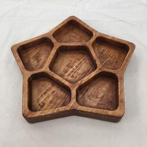 Bandeja decorativa de madera de acacia de alta calidad para sala de estar y cocina hecha en Vietnam - Product Image 5