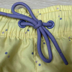 กางเกงขาสั้นเดินชายหาดของผู้ชายเอวกลางแบบลำลองสีฮิตขายดีออนไลน์ผ้าแคนวาสย้อมสีล้วนระบายอากาศได้ดี - Product Image 6