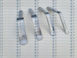 Juego de 4 Retractores Cloward Inversos para Neurocirugía de Columna (13, 18, 20, 23) mm Ortopédicos - Product Image 3