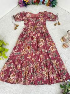 Healthy & Desi femmes spécial demi manches motif imprimé fleuri longue longueur été confort fantaisie Kurti pour vente en ligne - Product Image 4